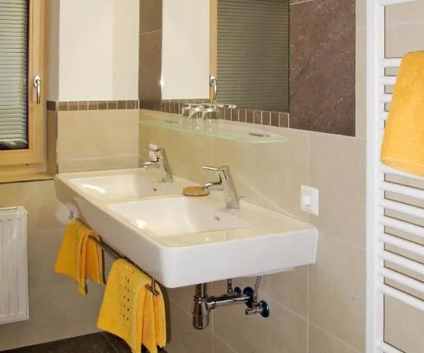 Alpenherz-2 By Interhome شقة